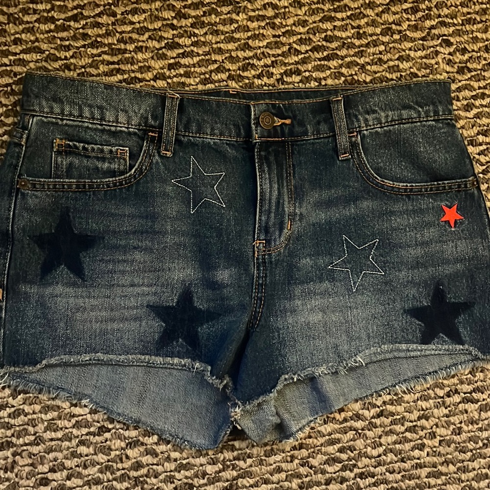 Old Navy, Boyfriend Shorts, stars on front and back, size 8 reg